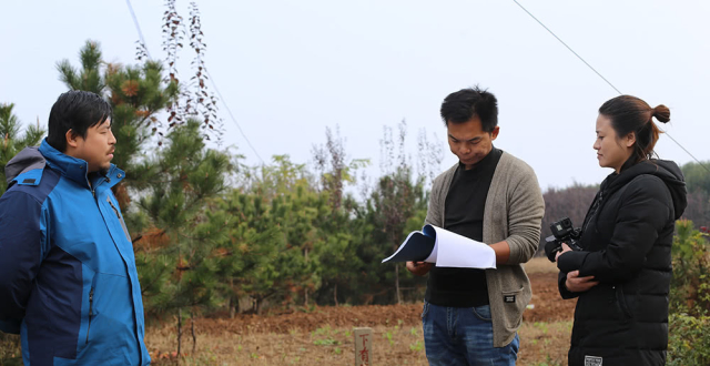 济源市实验幼儿园:浓浓花香浸心间义卖爱心润童年‘火狐电竞官网’(图1) 火狐电竞平台